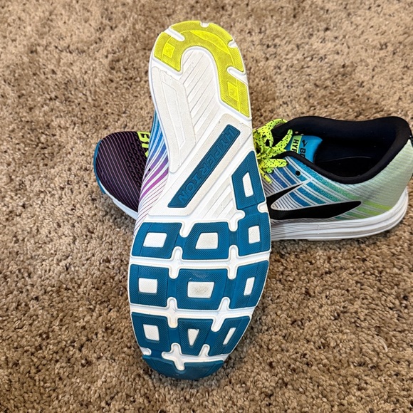 Brooks Hyperion - Picture 4 of 5